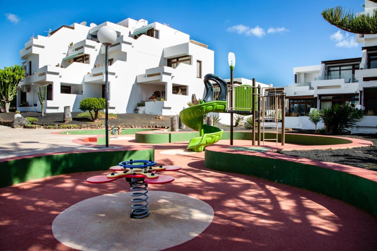 Manrique'S Holidays Costa Teguise Bagian luar foto